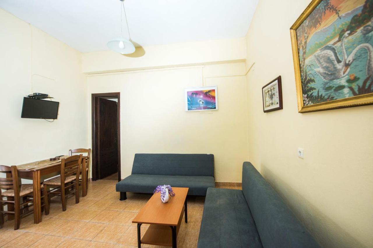 Pantelis Apartments Agios Georgios  Eksteriør billede
