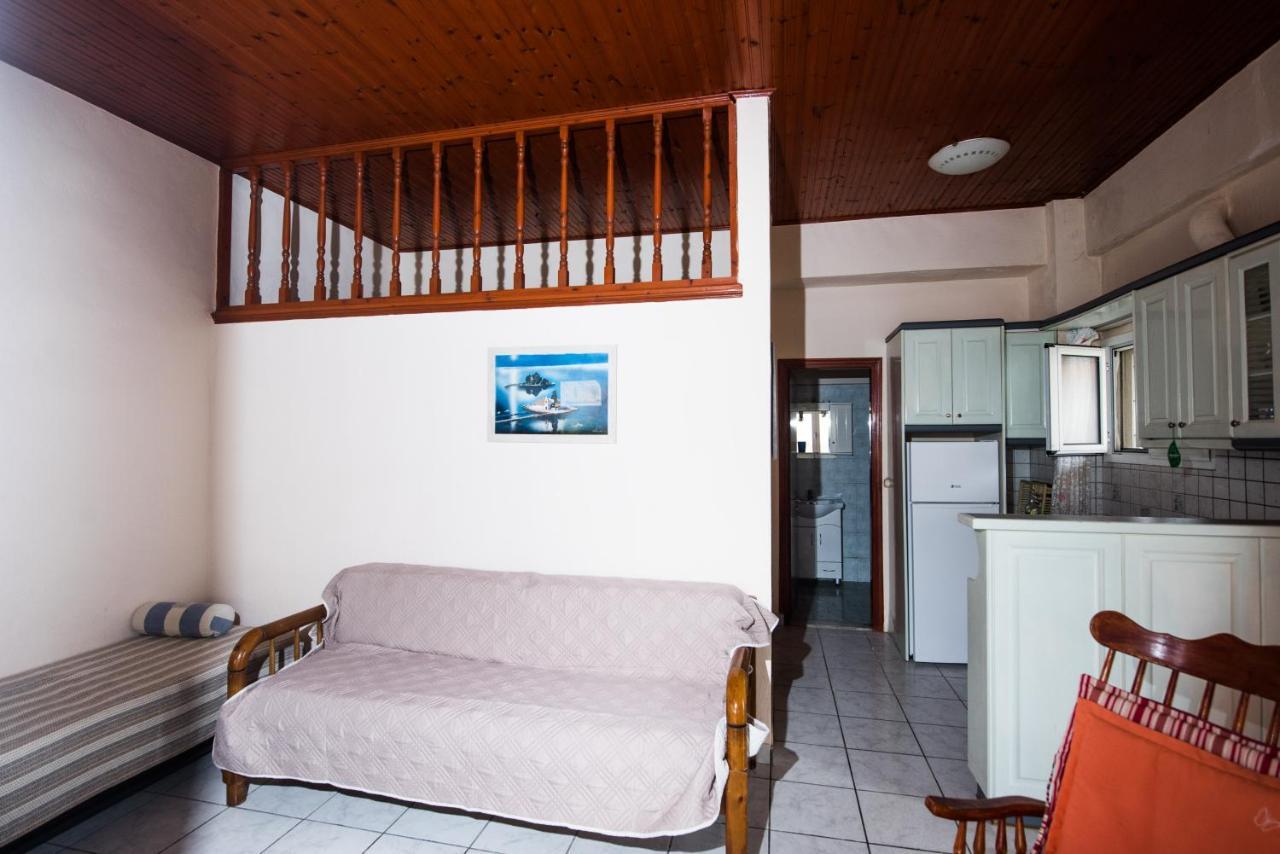 Pantelis Apartments Agios Georgios  Eksteriør billede