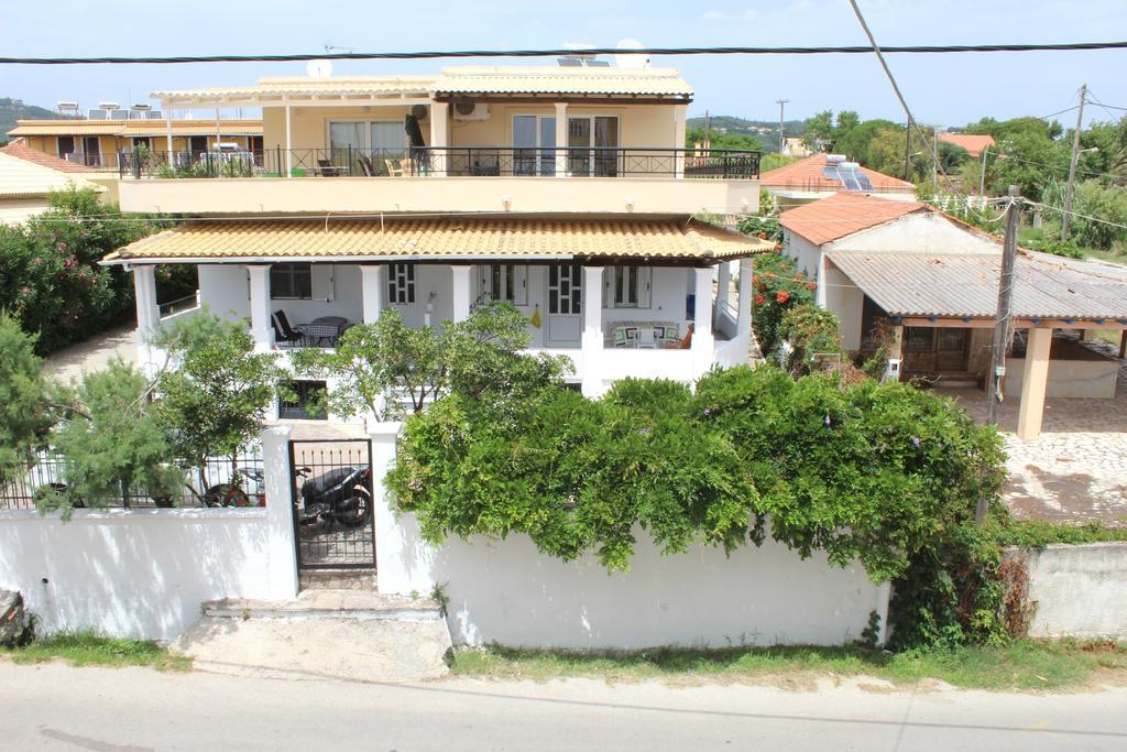 Pantelis Apartments Agios Georgios  Eksteriør billede